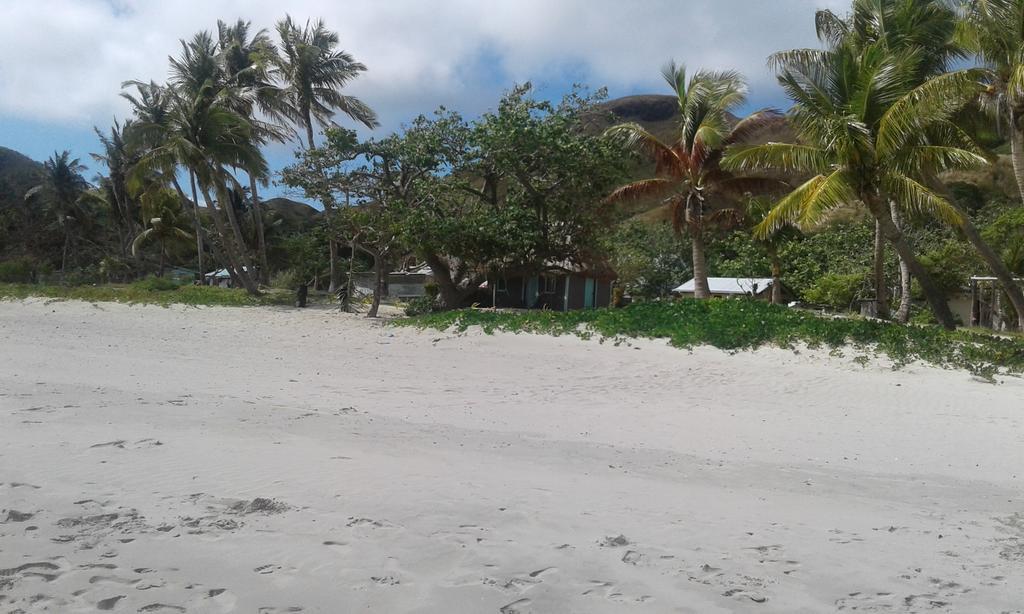 Yasawa Homestays Naisisili Exterior photo