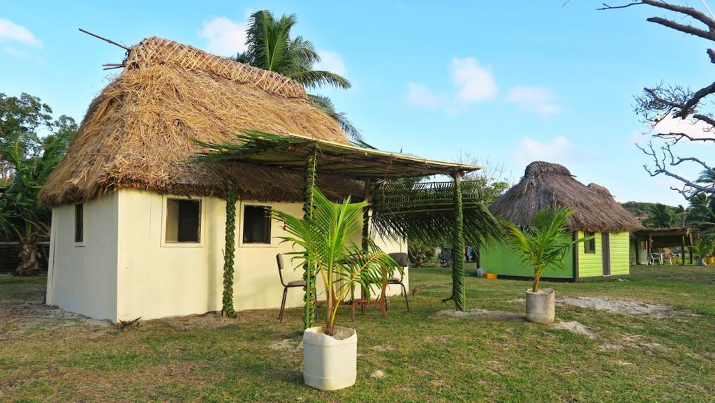 Yasawa Homestays Naisisili Exterior photo