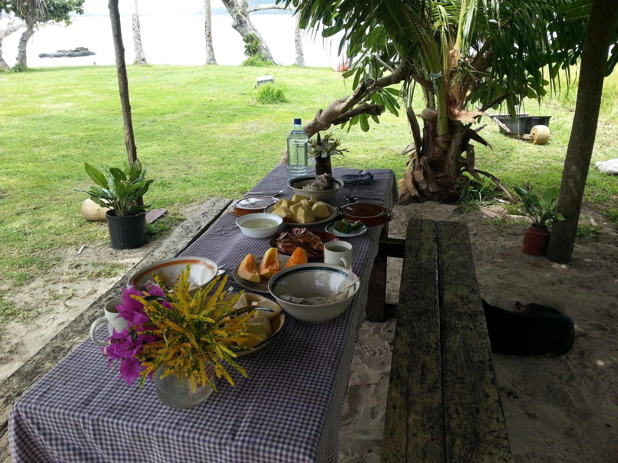 Yasawa Homestays Naisisili Exterior photo